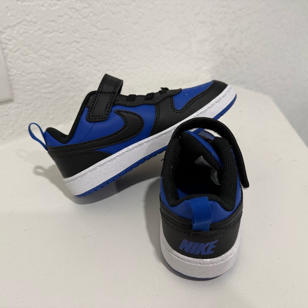 Nike Kids Black and Blue Sneakers
